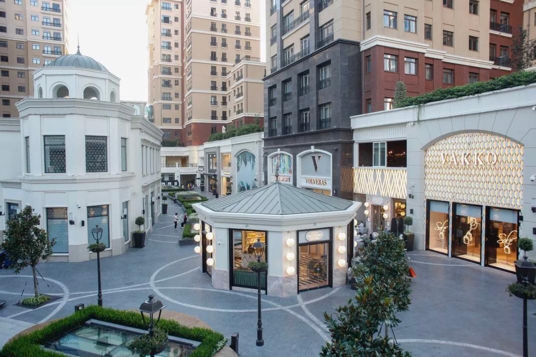 Emaar Square Mall